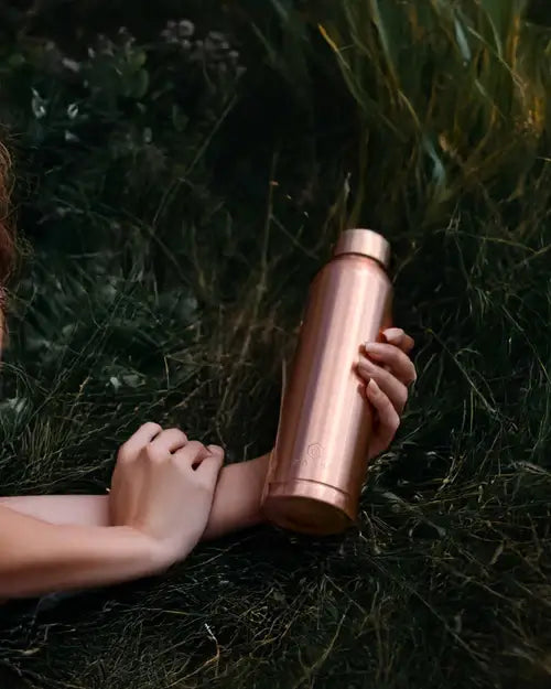 HOW COPPER WATER BOTTLES IMPROVE HYDRATION AND WELLNESS