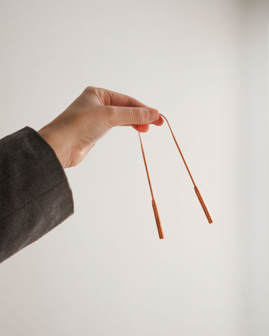 THE ULTIMATE GUIDE: BEST TONGUE SCRAPERS FOR FRESH BREATH